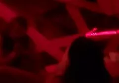 本物ではない羽の女の子L.キッチンクリーニング 女性 えろ