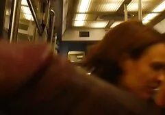 タップクライアントに座ってBusty 女性 専用 エロ 動画 masseuse