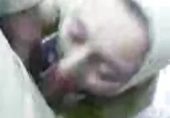 女の子は少しいたずらを持っていることを決定し、躊躇しないで、彼は、撃たれたひざまずいて、ハードコックを吸うようになったこと 女性 専用 無料 えろ 動画
