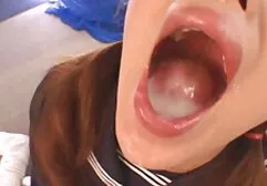 ロシアの女の子stroking彼女の股 女子 同士 エロ 動画