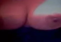 男は彼女のために雌犬を呼び出し、彼の方法Lを舐めます。 女性 専用 エロ 動画