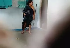 バイカーは、肛門性のための雌犬を脱いだ おんな えろ どう が