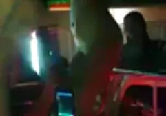 新郎は口の中で美しい花嫁のコックを溺れる えろ 動画 女の子