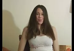 美しい女の子のロシアの後、お茶を飲んだり、くつろぎ 金髪 女 エロ 動画