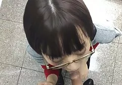熱いです女の子曲がって、彼女の使用彼の陰茎の口を使用しました 女性 えろ どう が