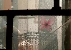 試験の準備をしている学生の女の子は、泥棒が彼女の部屋に押し入って、彼女のような丸くて大きな弾性のお尻を見て、赤ちゃんの服を食い物にし、 女 向け えろ